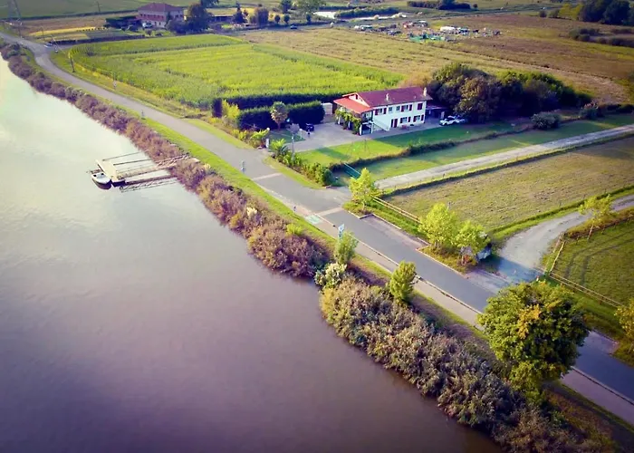 Miradour Bed & Breakfast 3*