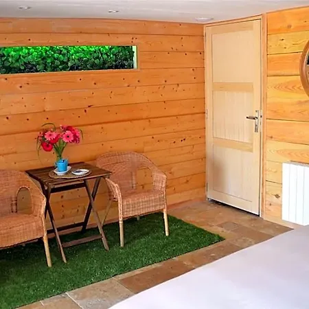 Miradour Oda ve Kahvaltı Tarnos